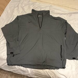 Men’s Big and Tall Nike Golf lightweight 1/4 zip pullover in gray size 3XL